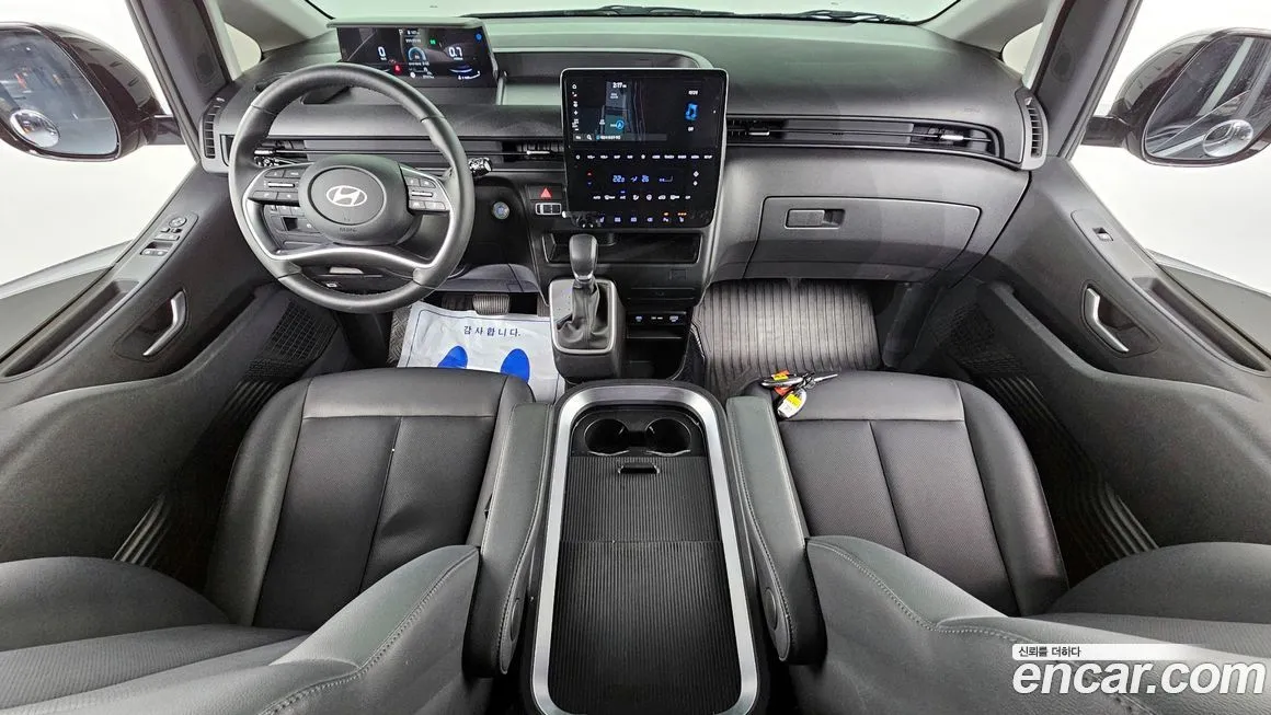 Hyundai Staria — фото 4