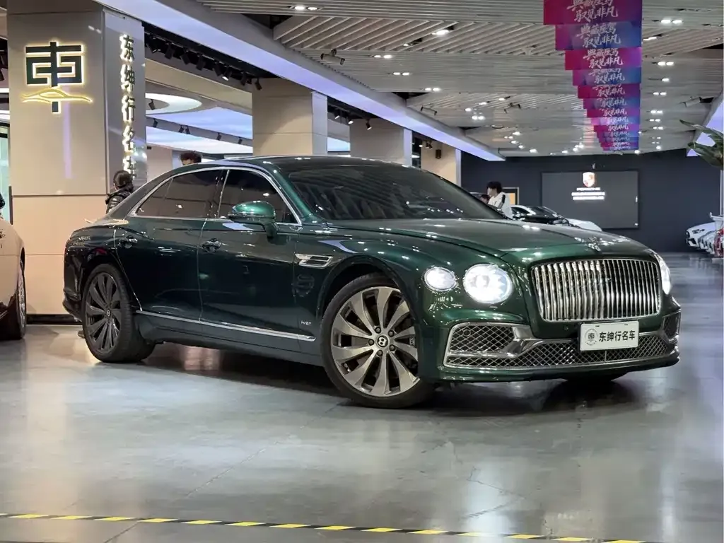 Bentley Flying Spur — фото 8