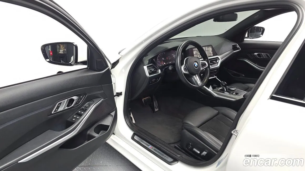 BMW 3-Series 2021 из KR, фото 6