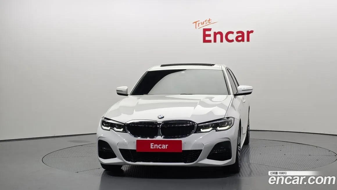 BMW 3-Series 2021 из KR, фото 10