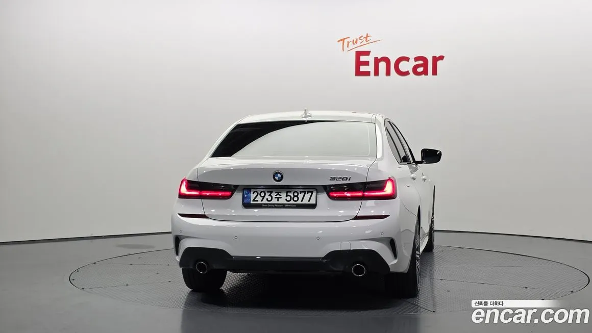 BMW 3-Series 2021 из KR, фото 3