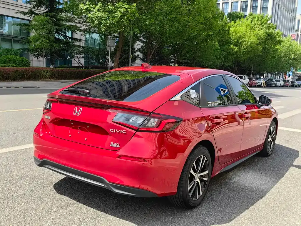 Honda Civic — фото 10
