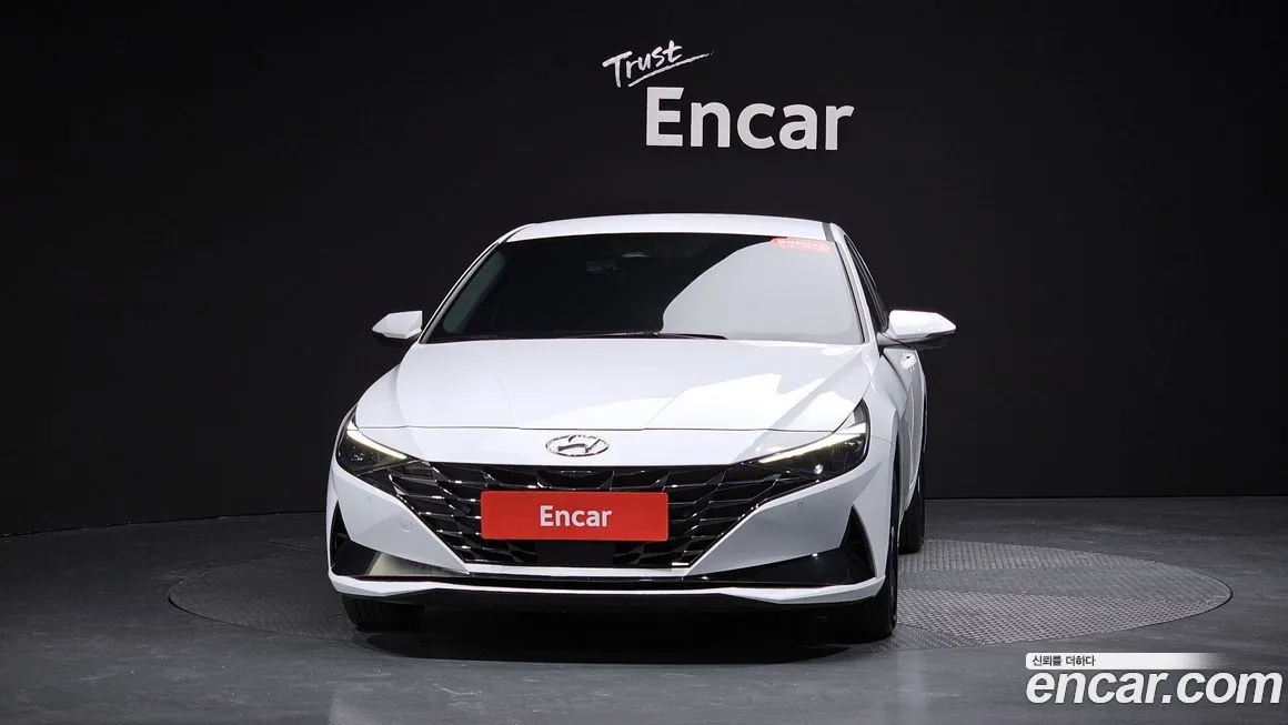 Hyundai AVANTE — фото 2