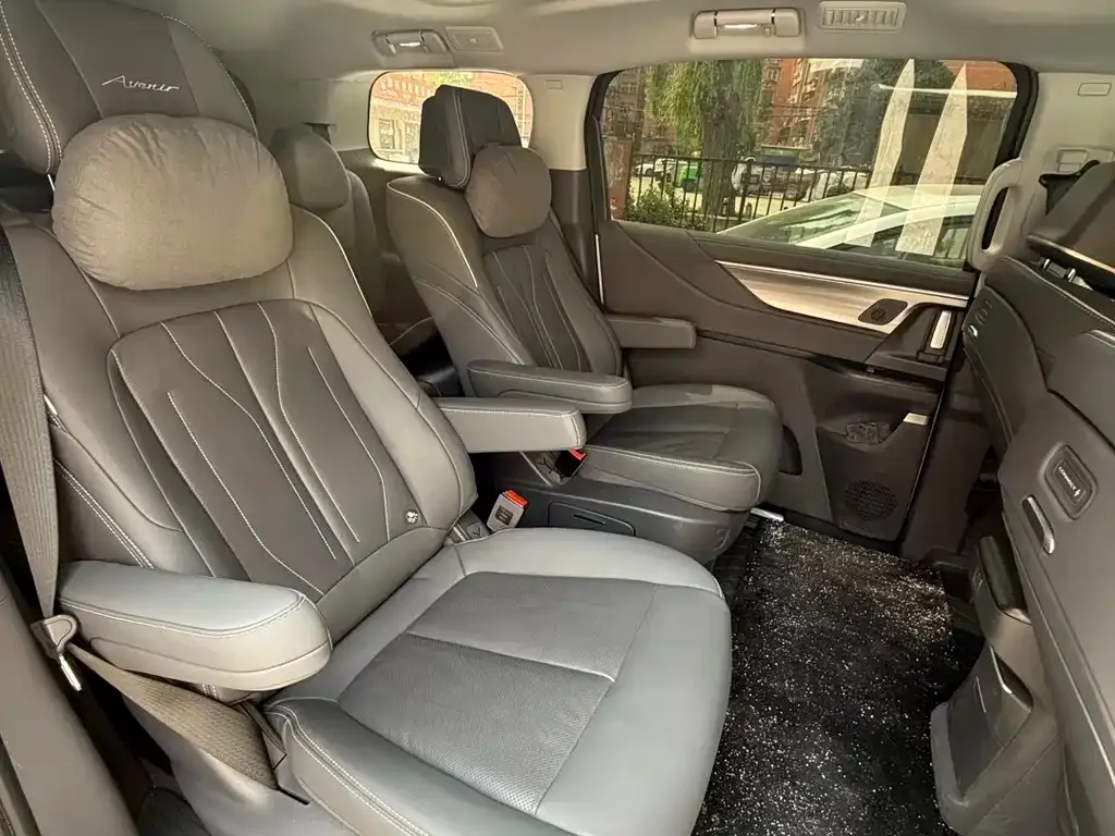 Buick GL8 Hybrid — фото 3