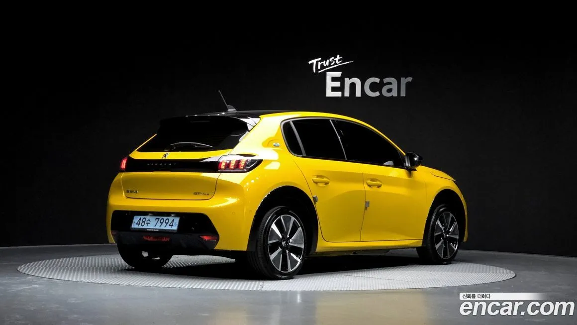 Peugeot 208 2021 из KR, фото 5