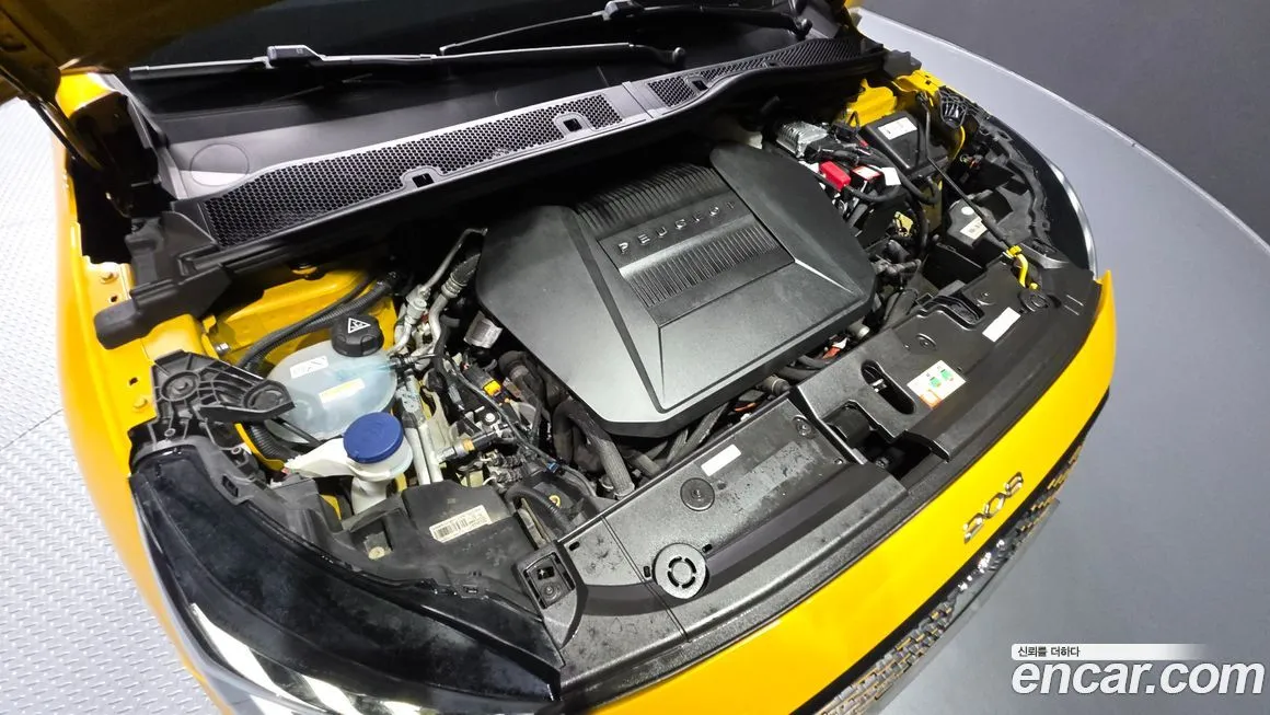 Peugeot 208 2021 из KR, фото 9