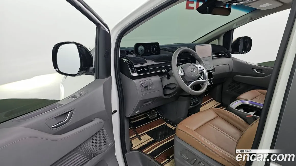 Hyundai Staria — фото 10