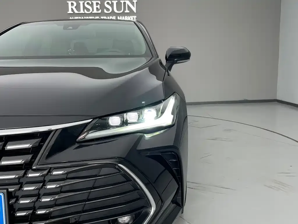 Toyota Avalon 2024 из CN, фото 3
