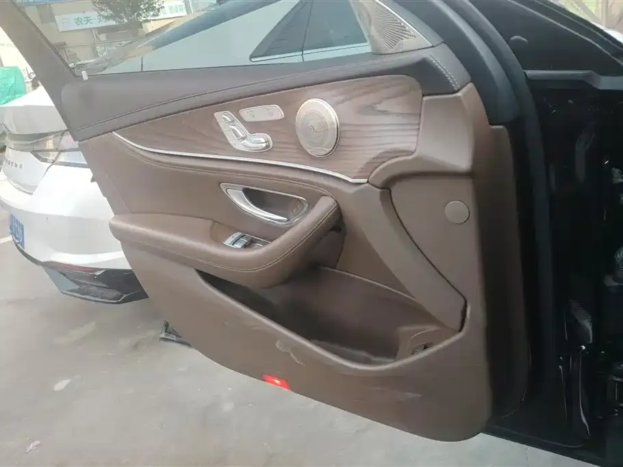 Mercedes-Benz E-Class 2022 из CN, фото 3
