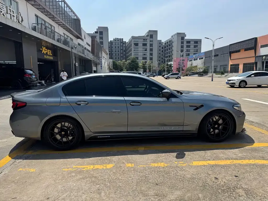 BMW 5 Series (Import) 2022 из CN, фото 9