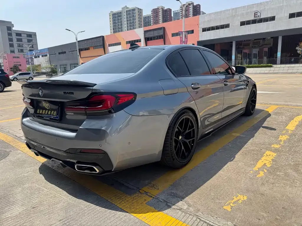 BMW 5 Series (Import) 2022 из CN, фото 5