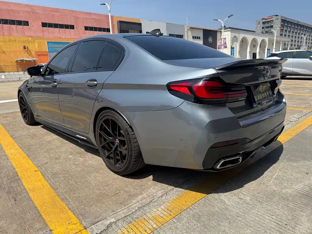 BMW 5 Series (Import) 2022 из CN, фото 10