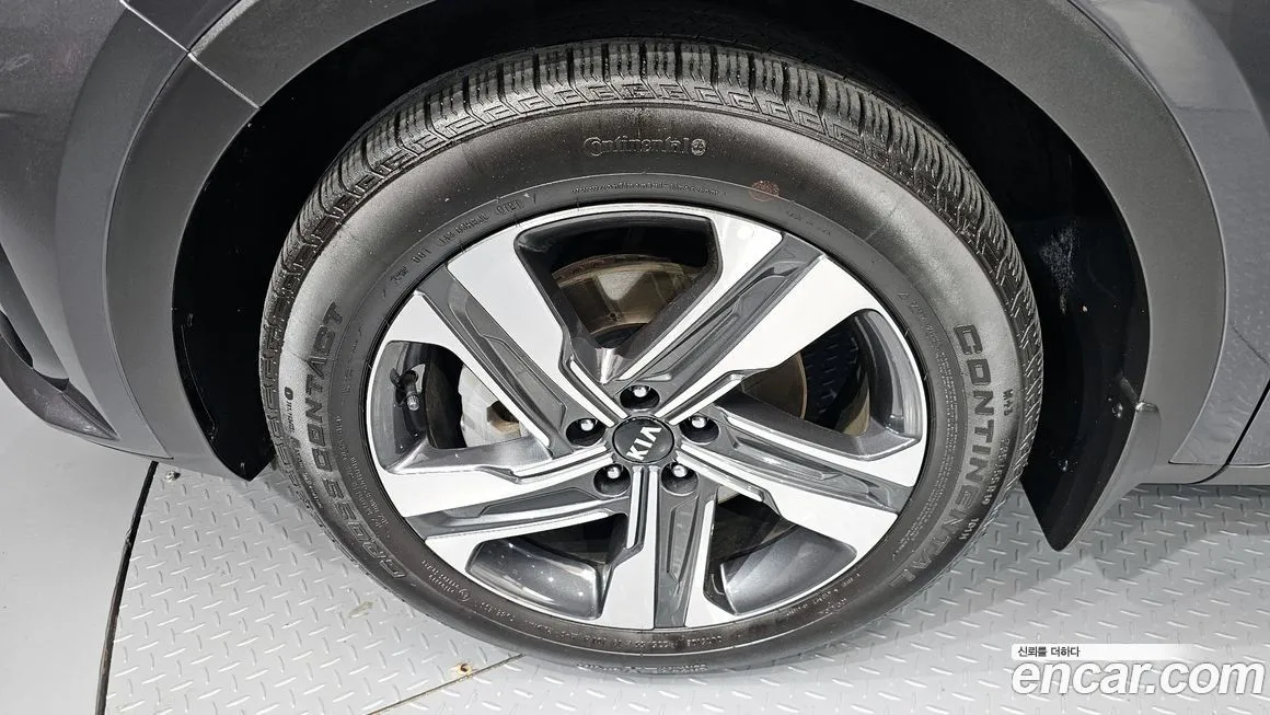Kia Sorento — фото 4