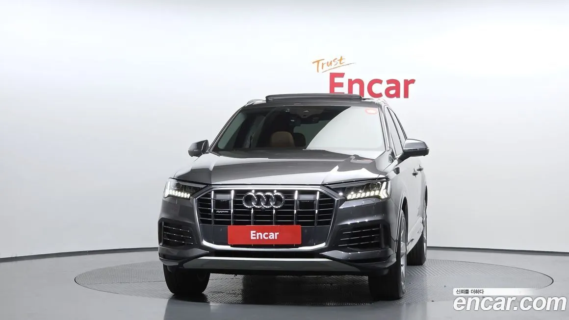 Audi Q7 2021 из KR, фото 4