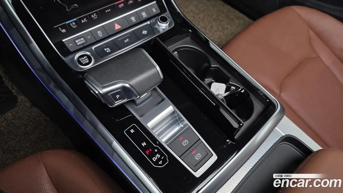 Audi Q7 2021 из KR, фото 6