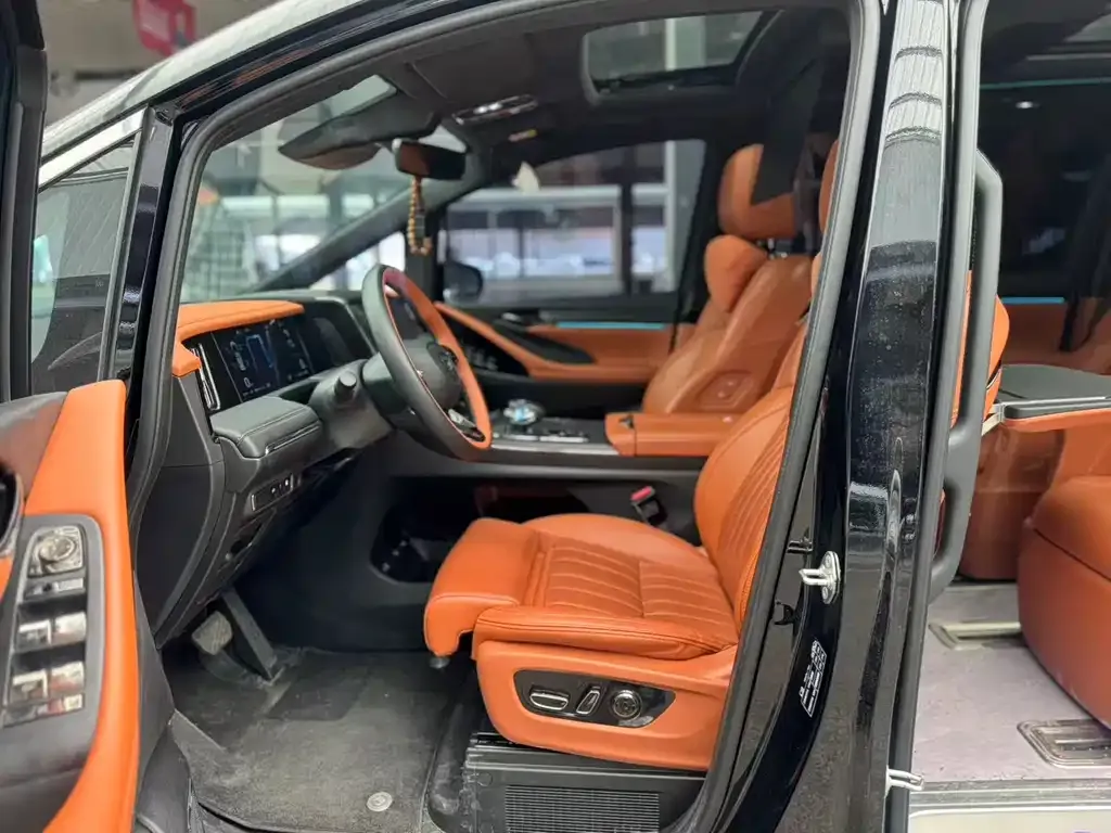 GAC Motor Trumpchi E9 — фото 9