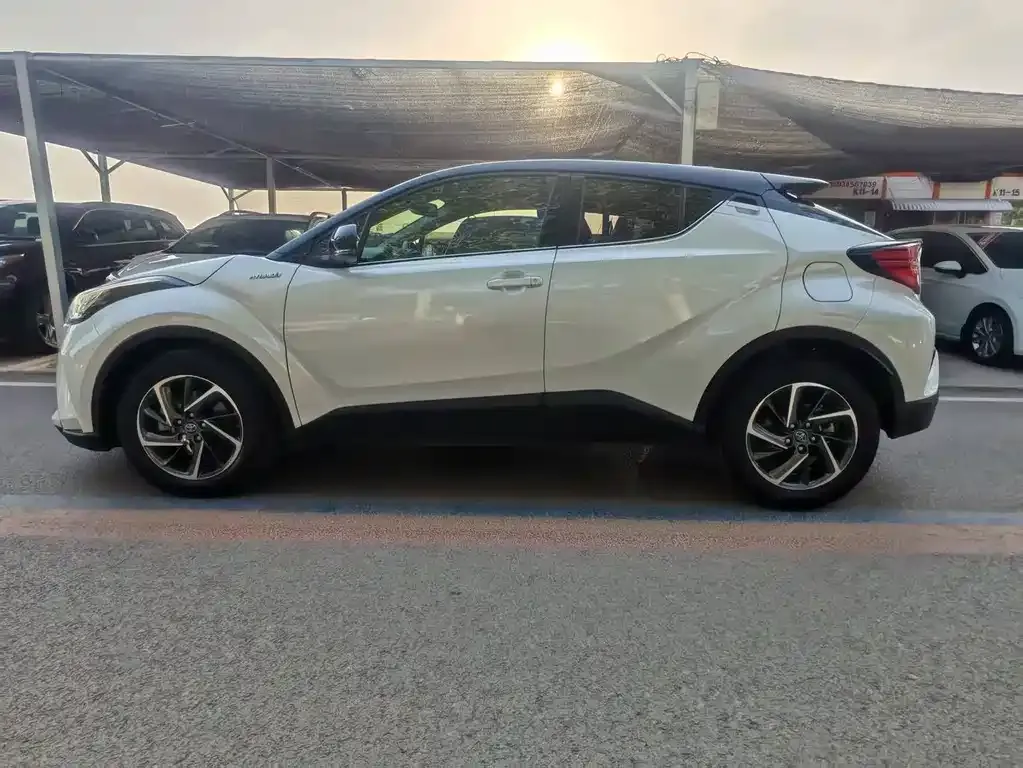 Toyota C-HR 2023 из CN, фото 6