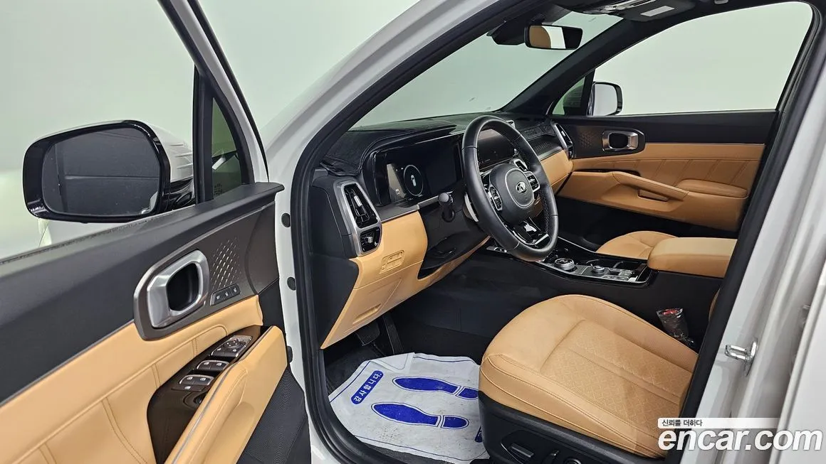 Kia Sorento — фото 6