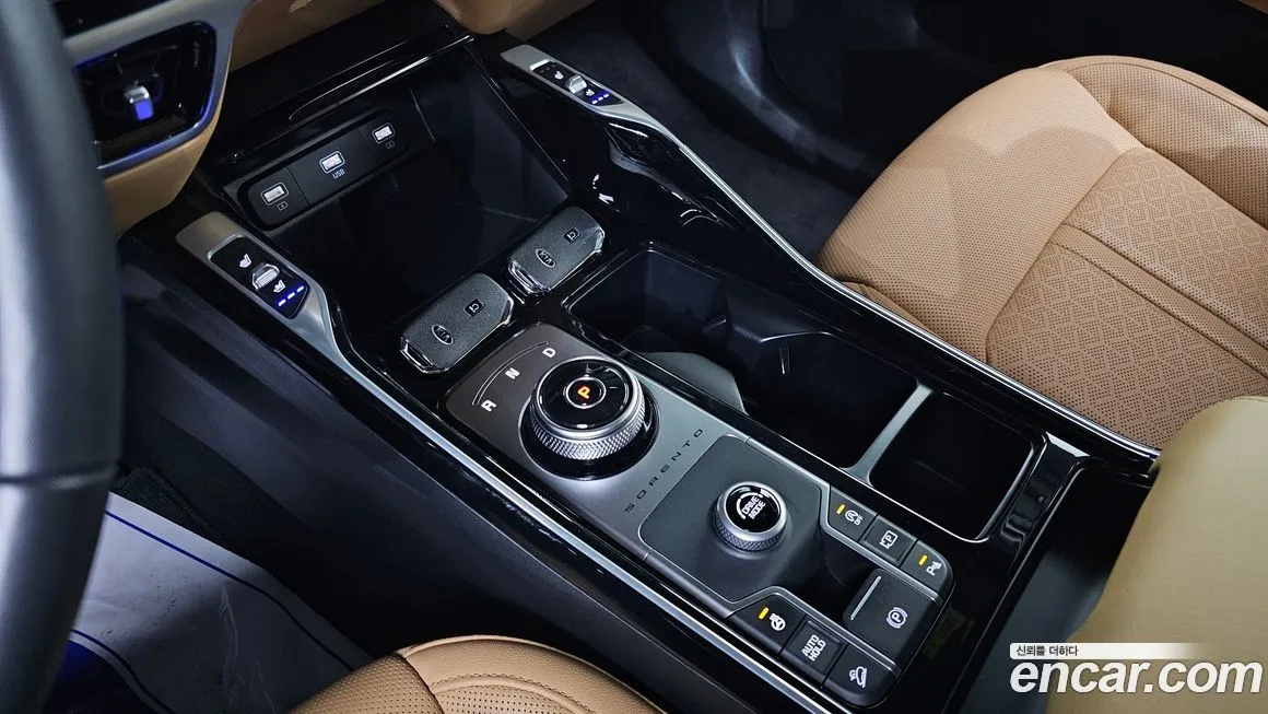 Kia Sorento — фото 9