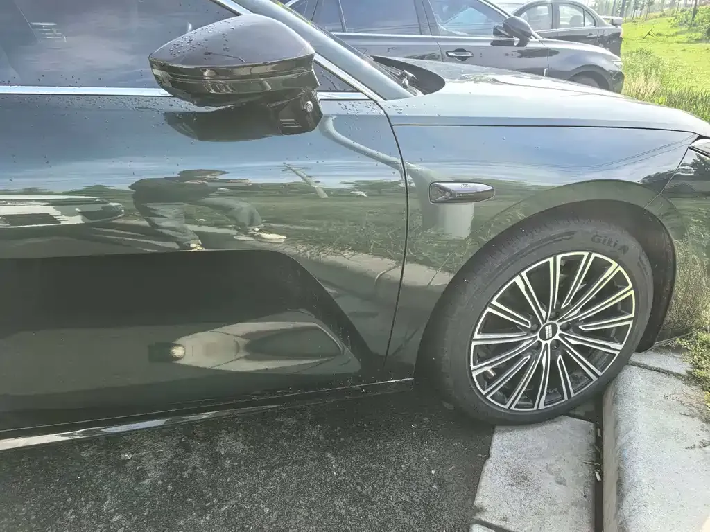 Geely Galaxy Xingyao 8 2025 из CN, фото 9