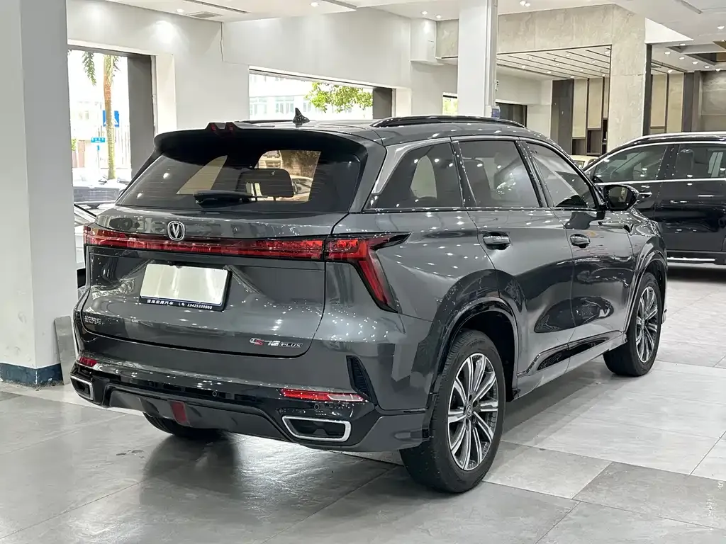 Changan CS75PLUS — фото 4