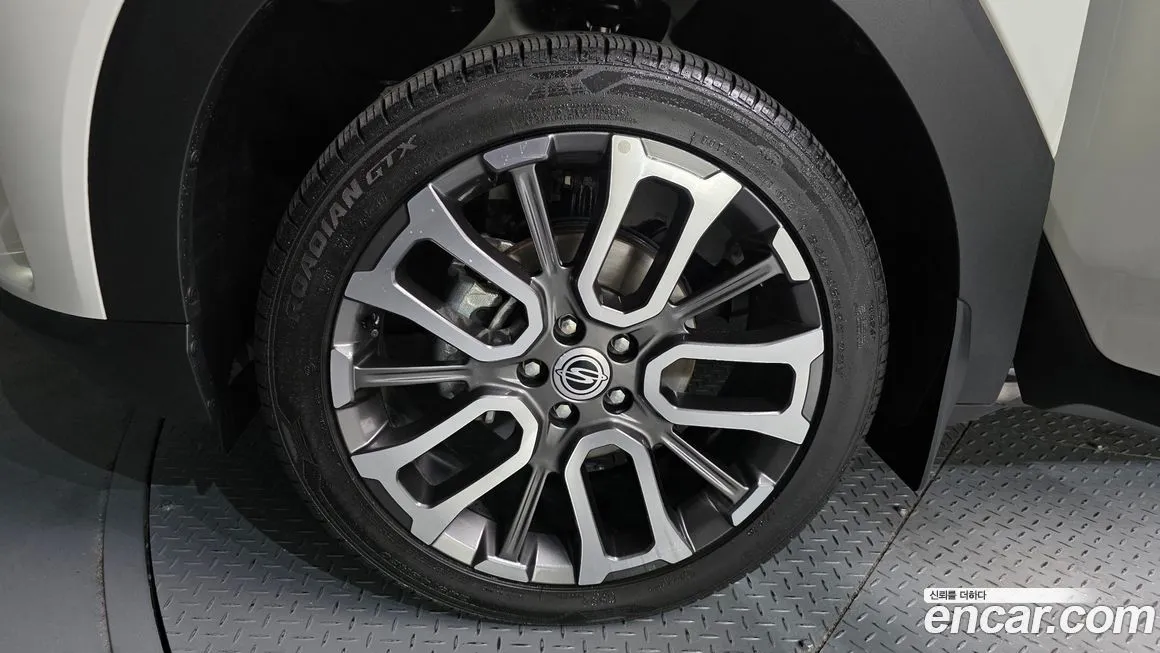 KG Mobility (Ssangyong) Torres — фото 9