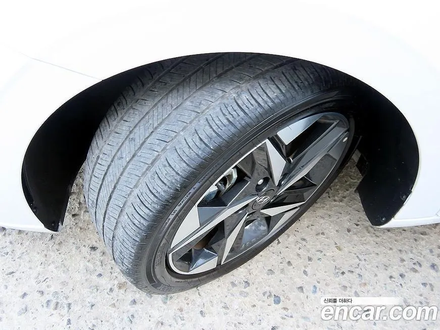 Hyundai AVANTE 2023 из KR, фото 9