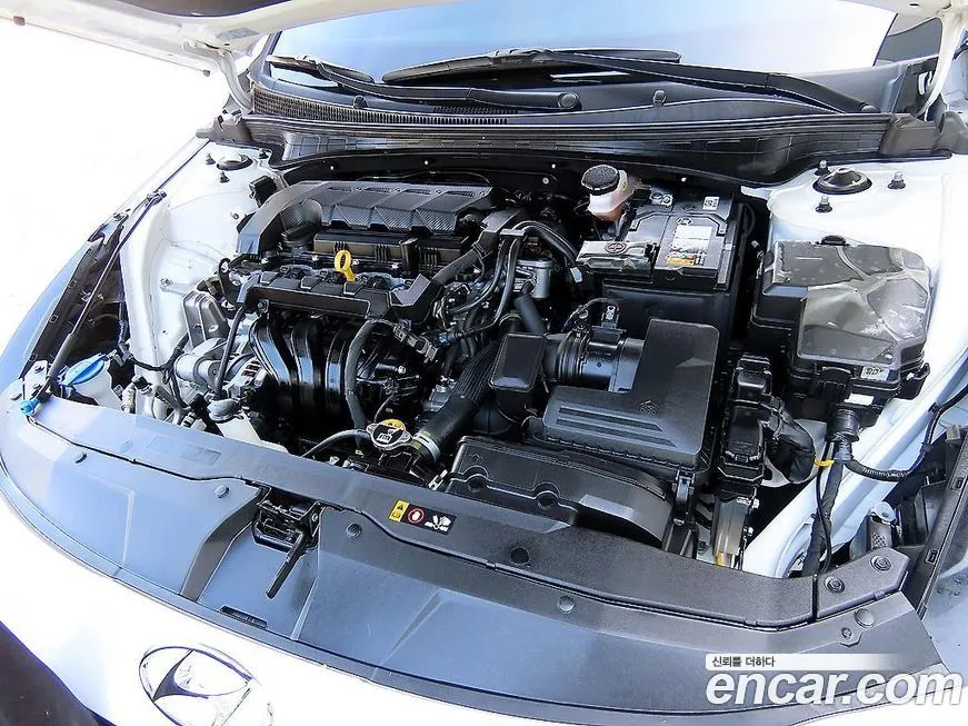 Hyundai AVANTE 2023 из KR, фото 6