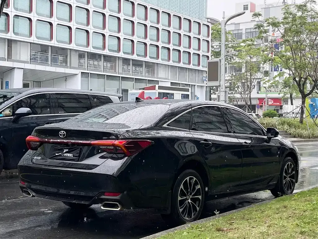 Toyota Avalon 2024 из CN, фото 10