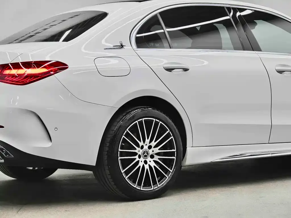 Mercedes-Benz C-Class — фото 8