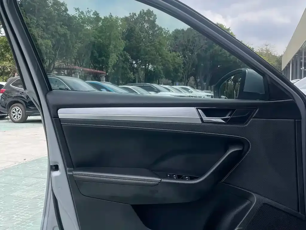 Skoda Superb — фото 3