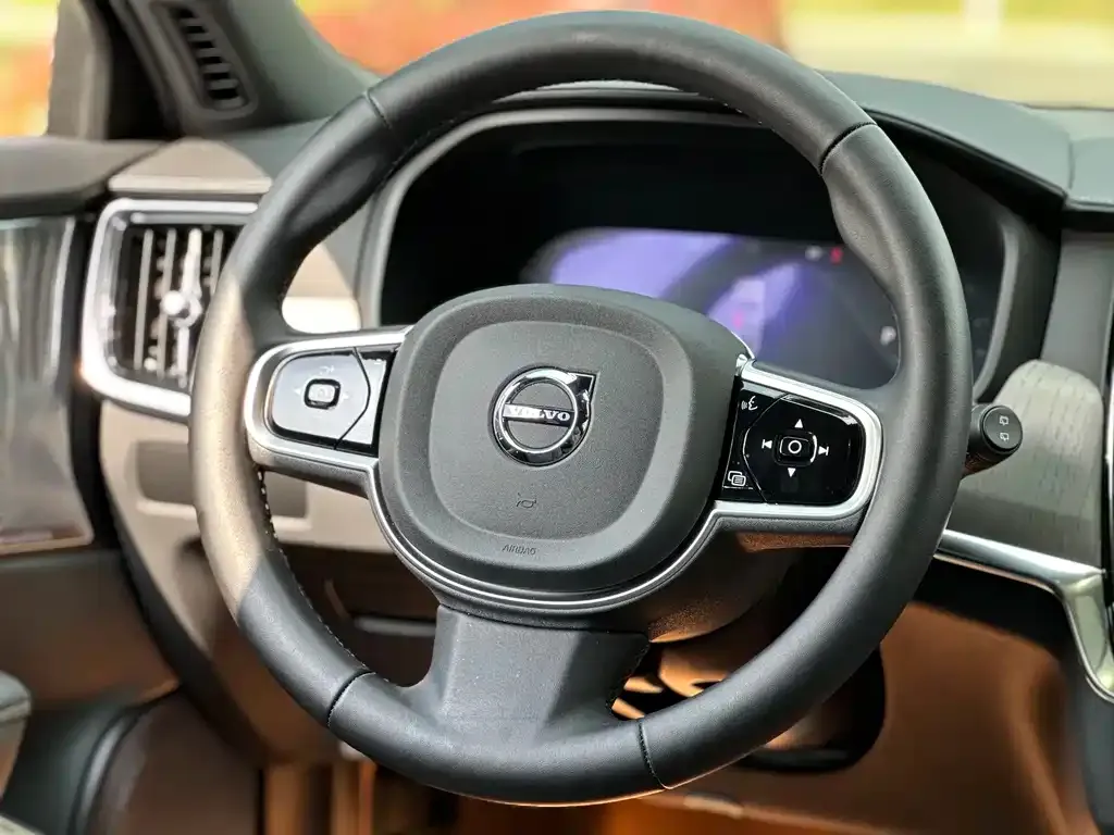 Volvo V90 2025 из CN, фото 3