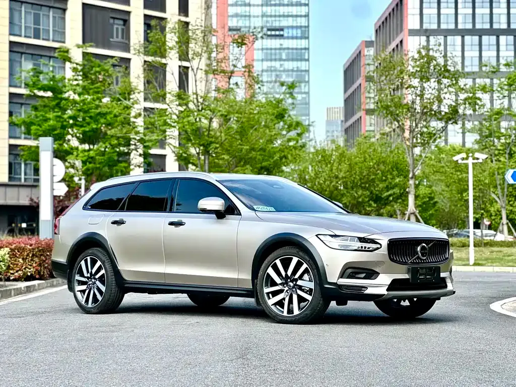 Volvo V90 2025 из CN, фото 6
