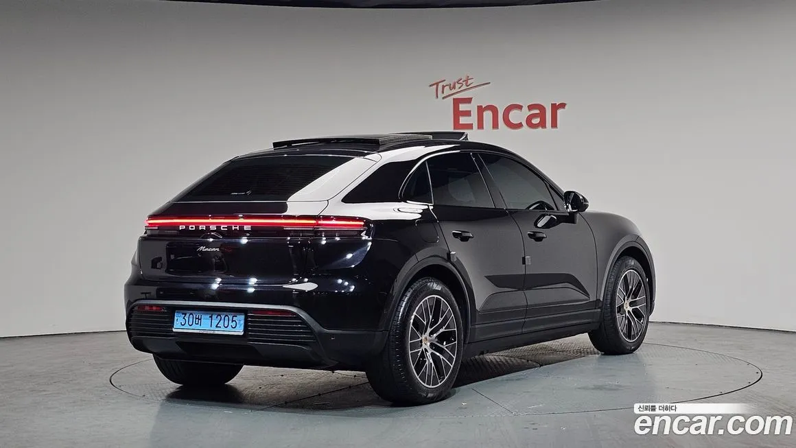 Porsche Macan 2025 из KR, фото 3
