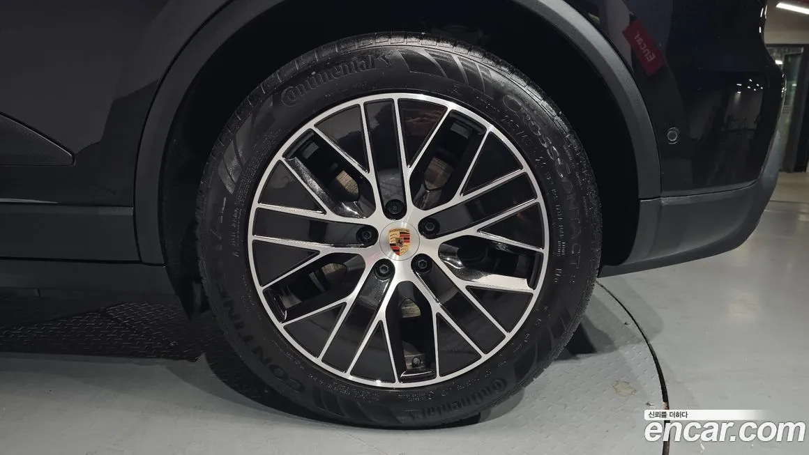 Porsche Macan 2025 из KR, фото 4