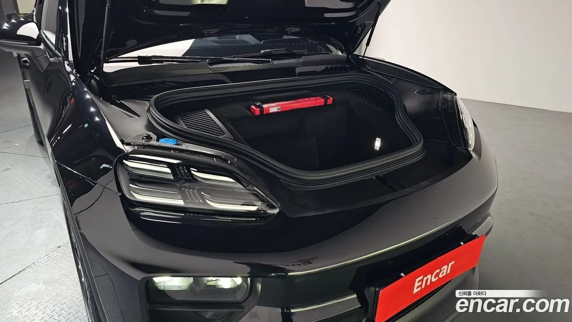 Porsche Macan 2025 из KR, фото 10