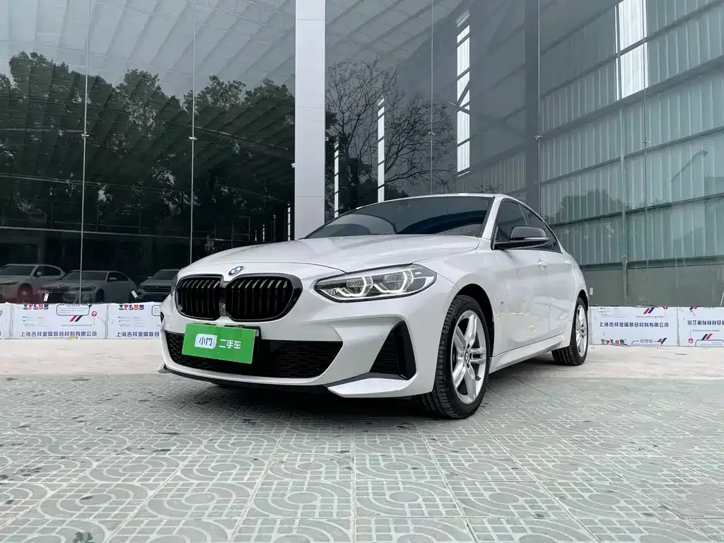 BMW 1 Series — фото 1
