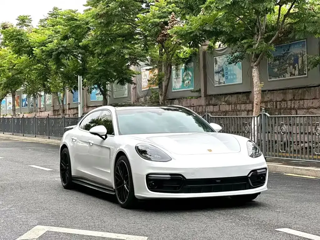 Porsche Panamera — фото 10