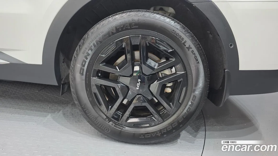 Kia Sorento — фото 9