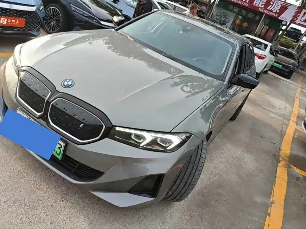 BMW i3 — фото 1