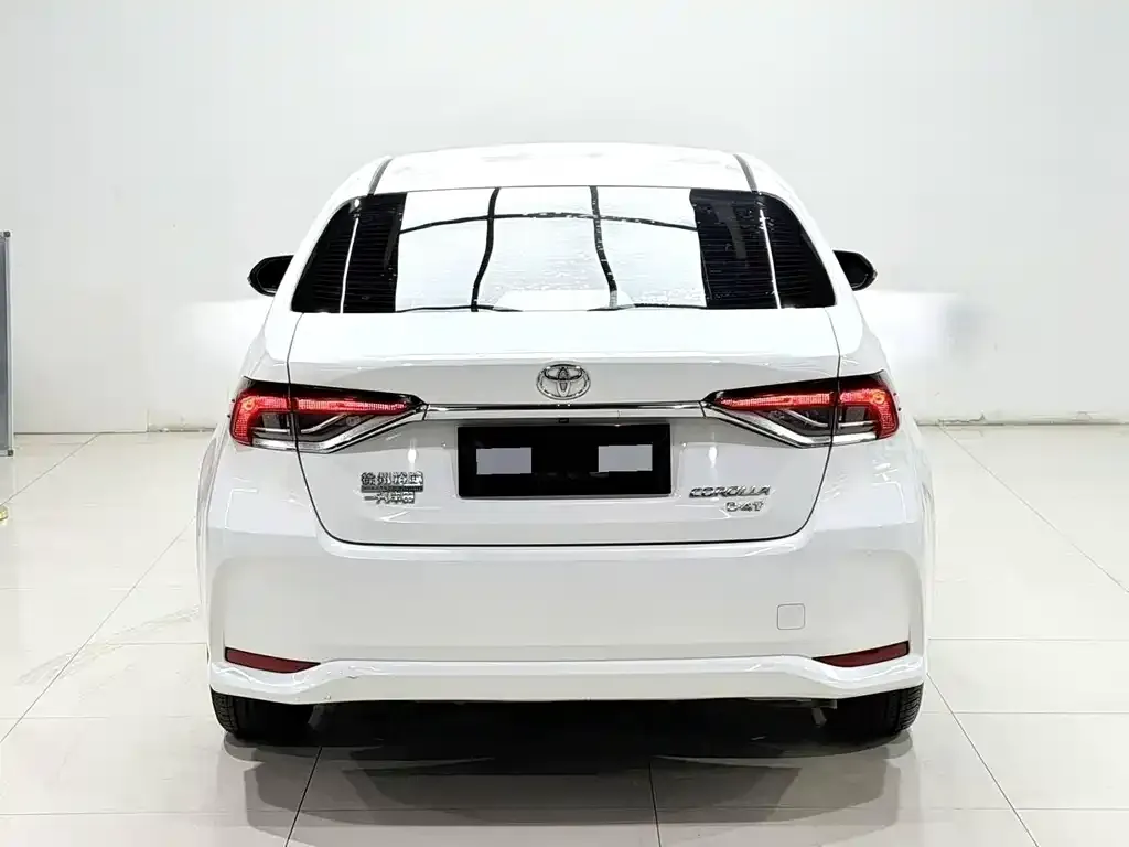 Toyota Corolla — фото 2