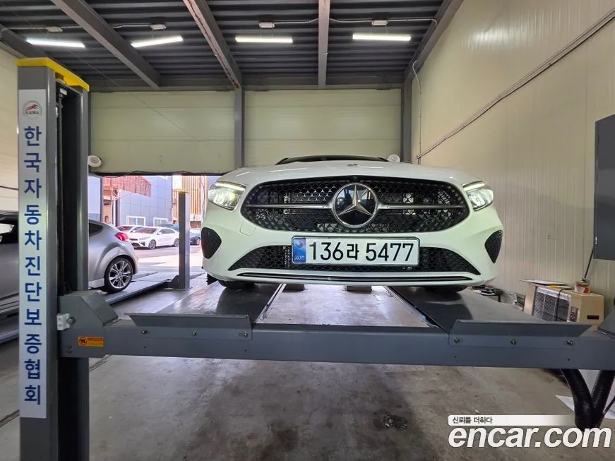 Mercedes-Benz A-Class — фото 1