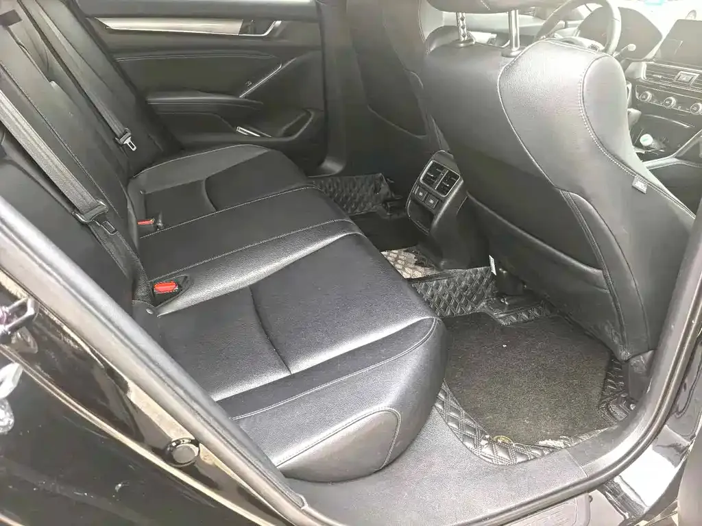 Honda Inspire 2023 из CN, фото 6