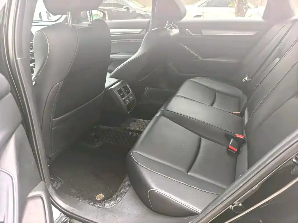 Honda Inspire 2023 из CN, фото 2