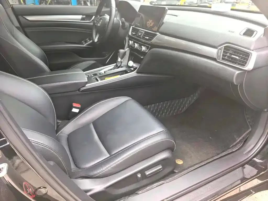 Honda Inspire 2023 из CN, фото 7