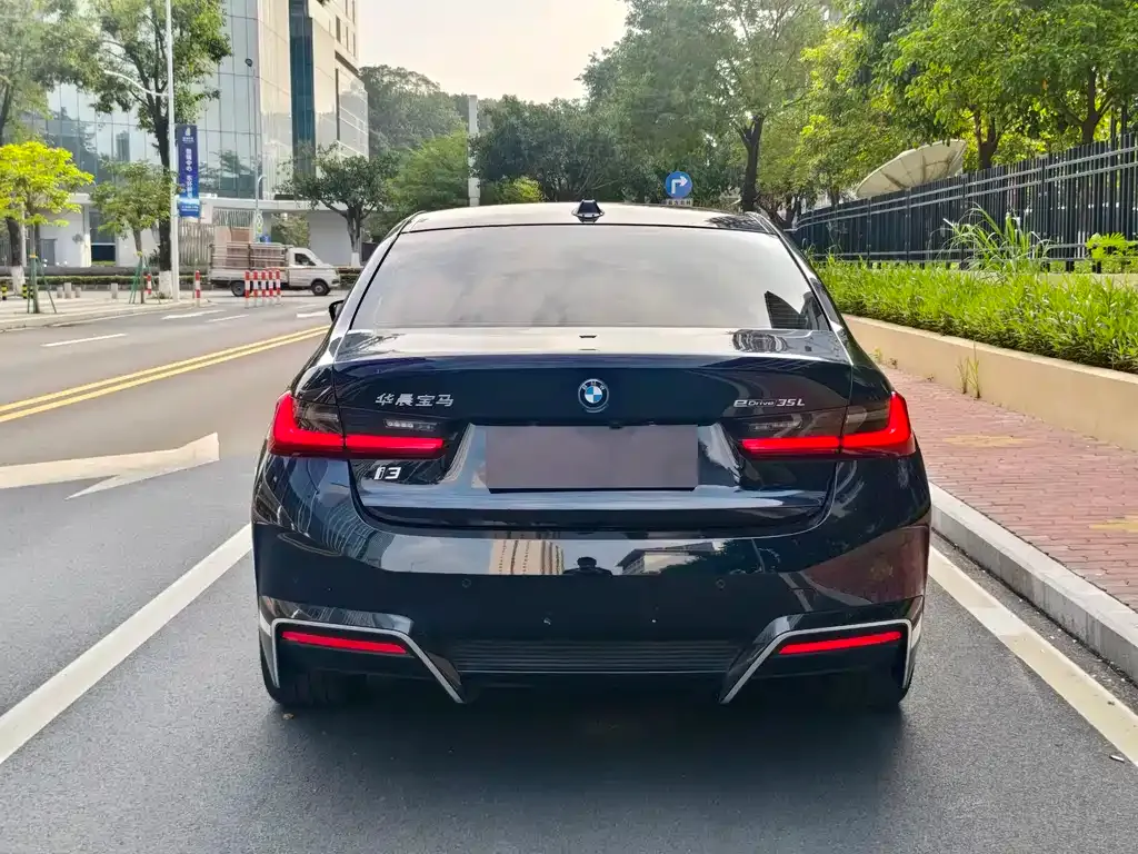 BMW i3 — фото 4