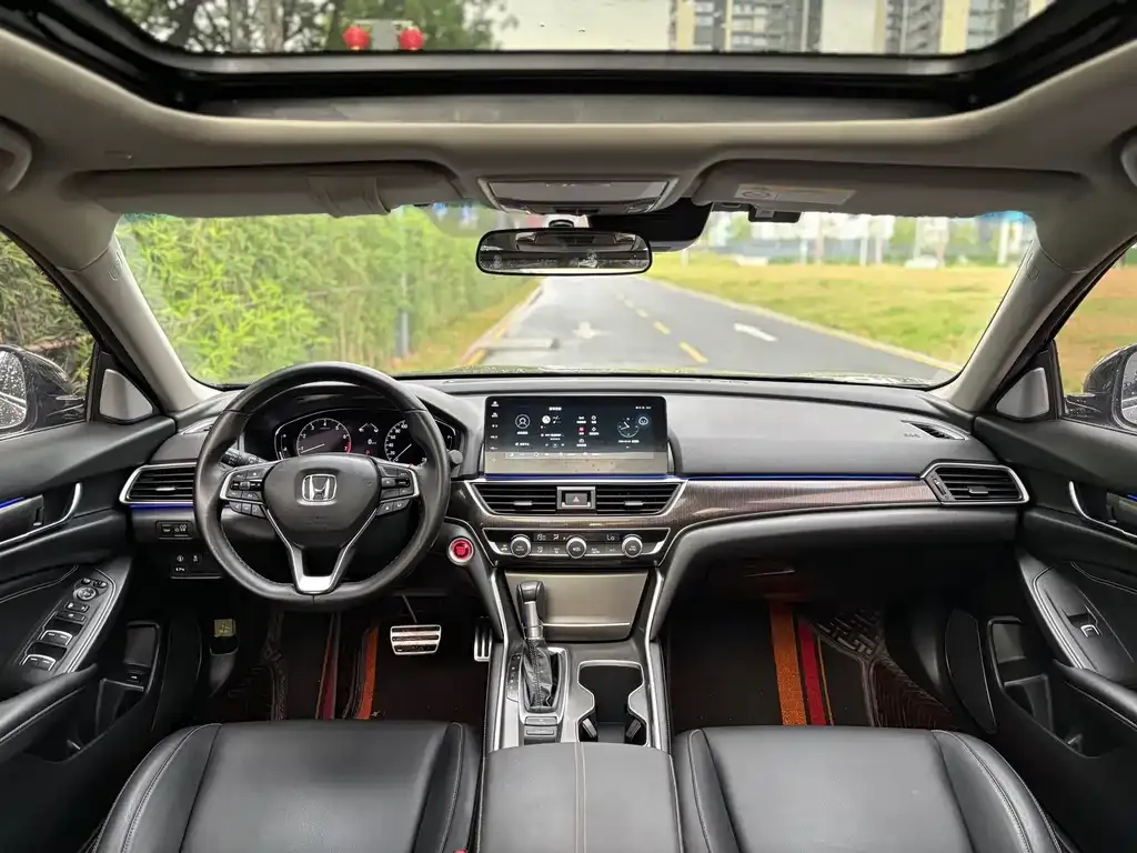 Honda Accord — фото 6