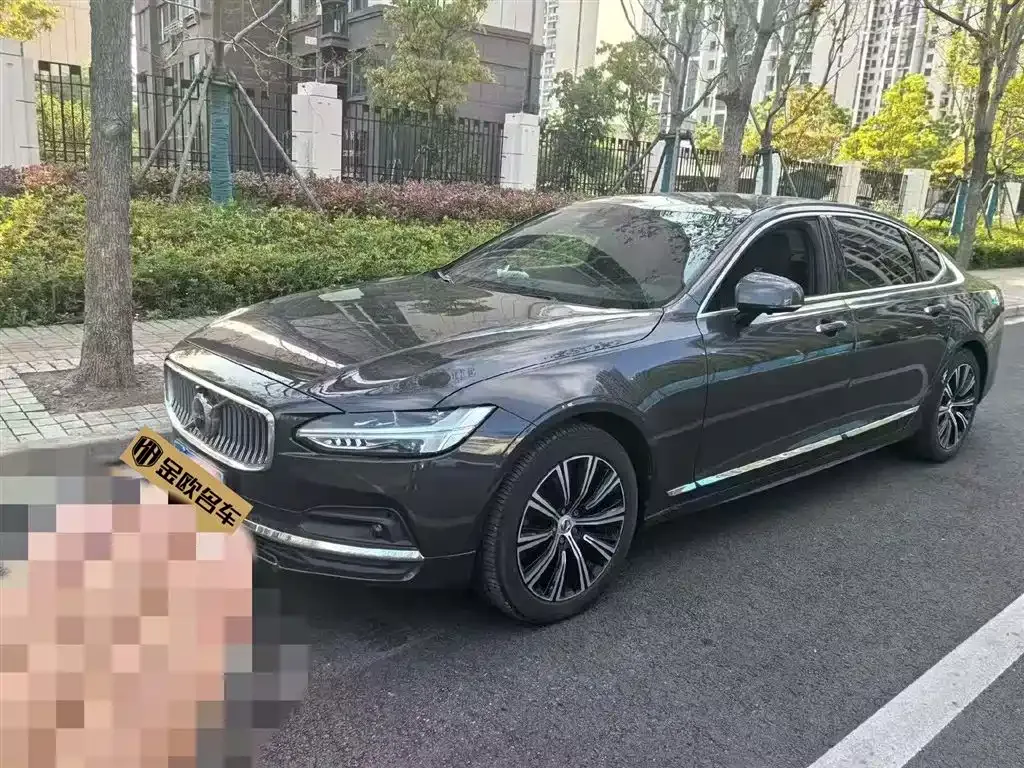 Volvo S90 — фото 1