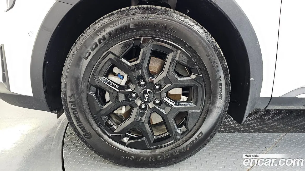 Kia Sorento — фото 8