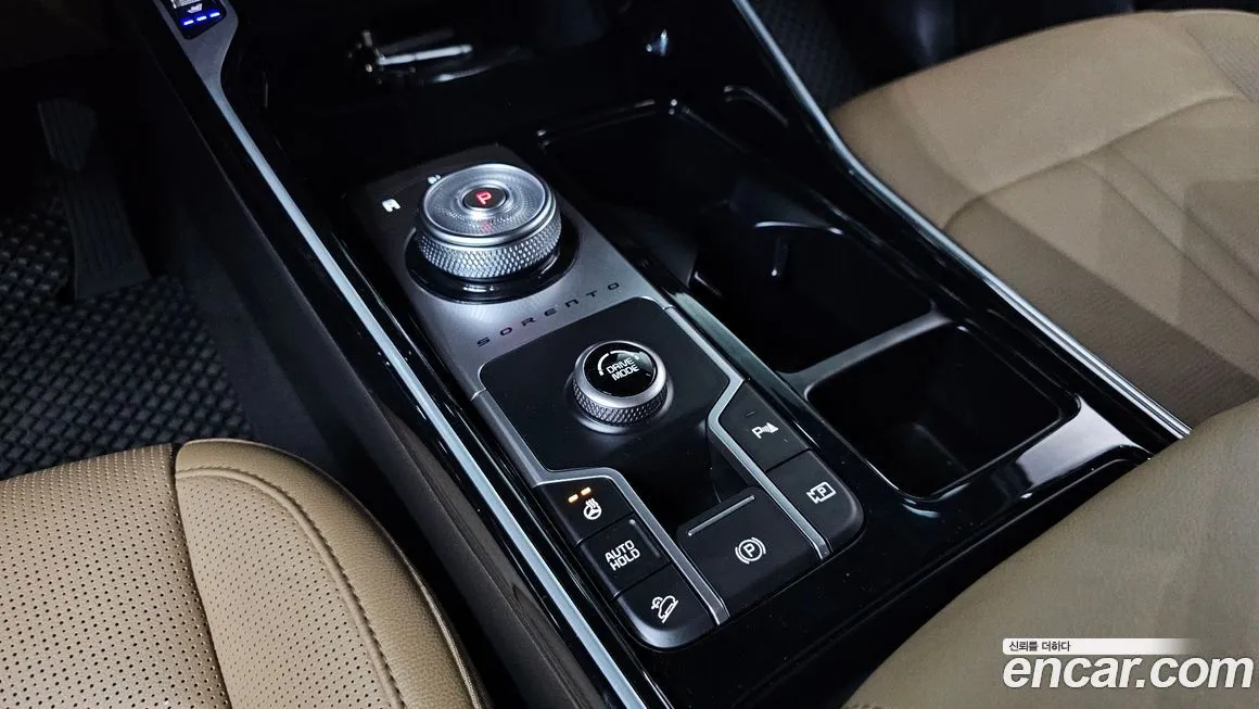 Kia Sorento — фото 7